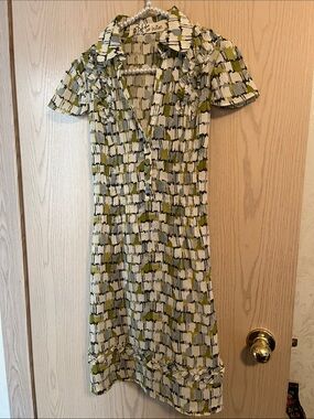 Button  Olive, White & Black Printed Midi Dress
